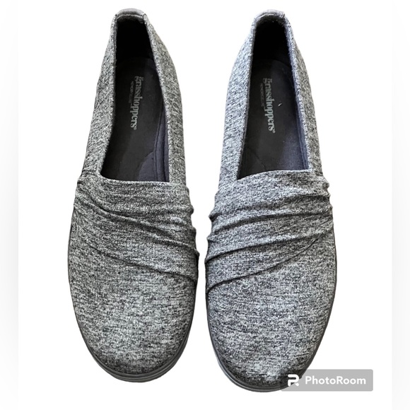 Grasshopper Womens Grey Slip on Shoes - Picture 2 of 5